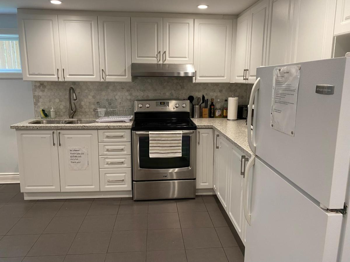 Yonge And Finch Subway !U Spacious & Cozy Private Bdr With Shared Bathroom Toronto Luaran gambar